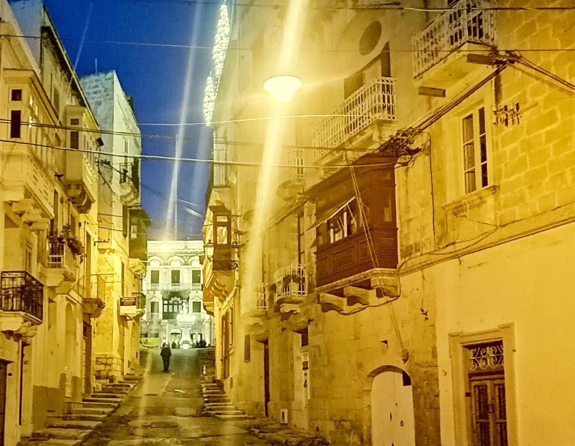 Vittoriosa' Seafront 2 Bed Highly Furnished Apartment المظهر الخارجي الصورة