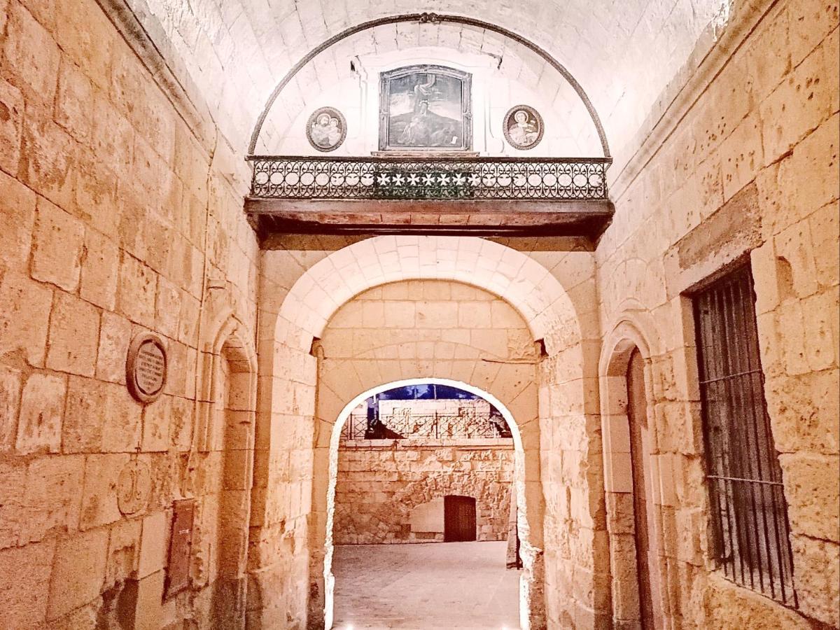 Vittoriosa' Seafront 2 Bed Highly Furnished Apartment المظهر الخارجي الصورة