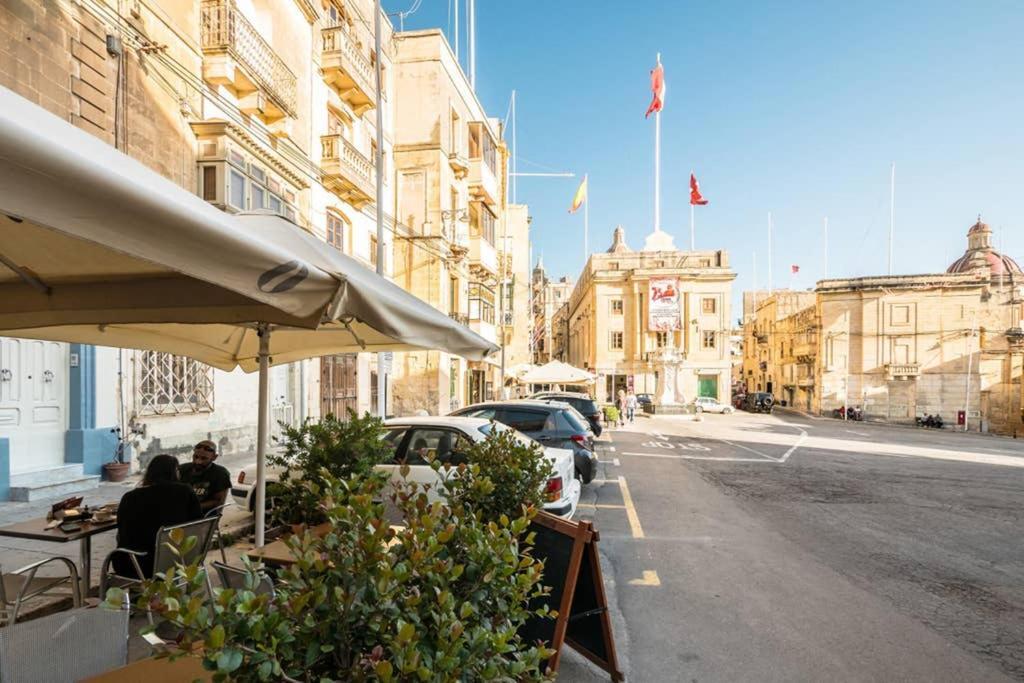Vittoriosa' Seafront 2 Bed Highly Furnished Apartment المظهر الخارجي الصورة