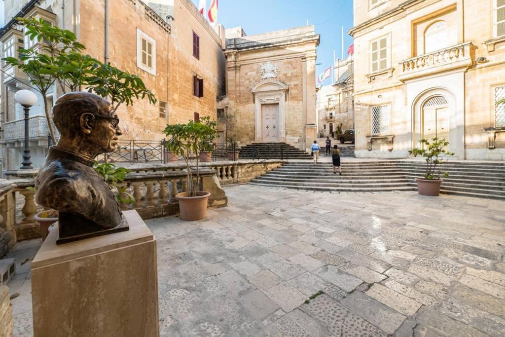 Vittoriosa' Seafront 2 Bed Highly Furnished Apartment المظهر الخارجي الصورة